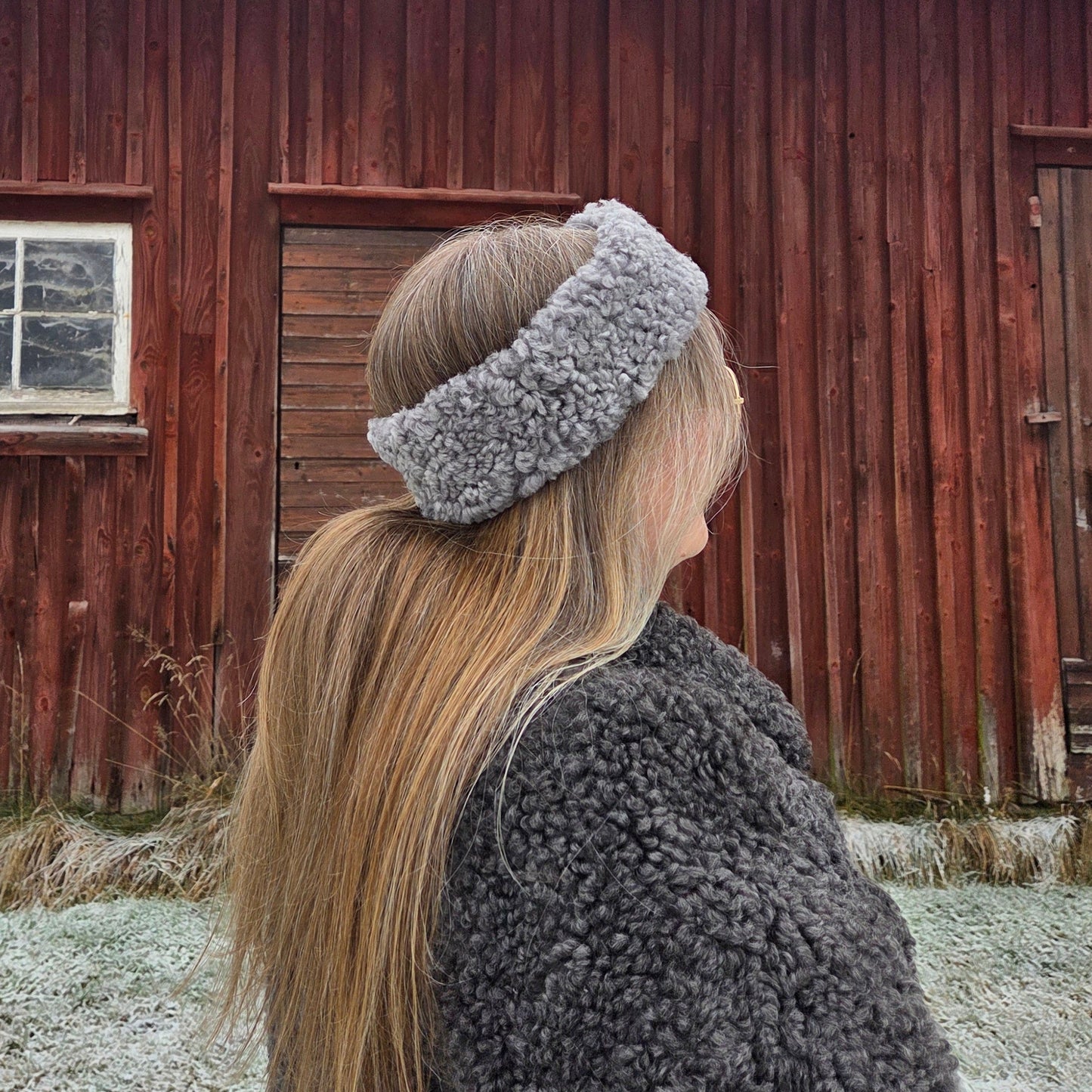 Pannband i Fårskinn Grå